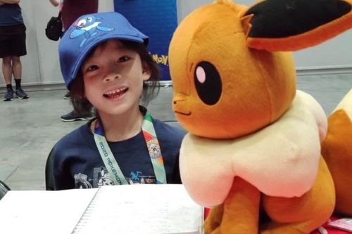 Nhà vô địch Pokemon 7 tuổi
