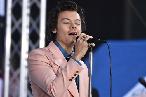 Harry Styles kể lại vụ cướp vào ngày Valentine