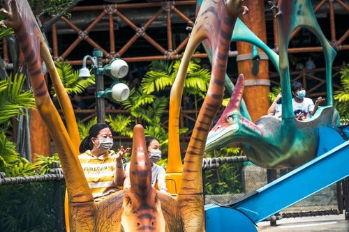 Vẻ heo hút hiếm thấy ở công viên lớn nhất Singapore vì Covid-19
