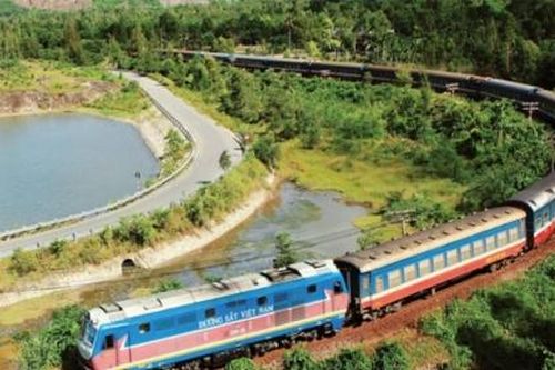 Đường sắt Việt Nam trước nguy cơ dừng chạy tàu: Tháo nút thắt để vượt khủng hoảng