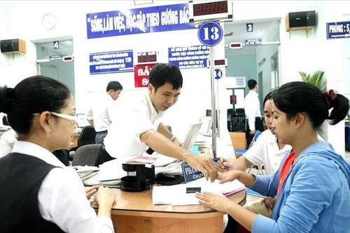 Bộ Nội vụ đề xuất cắt giảm chứng chỉ ngoại ngữ, tin học khi tuyển dụng, bổ nhiệm