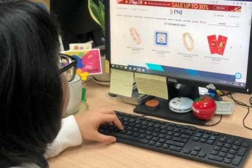 Tìm cơ hội kinh doanh trong khó khăn