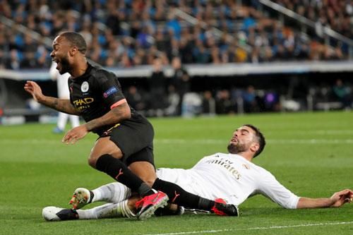 3 chiêu bài cực dị mà Pep đã dùng để 'hạ sát' Real