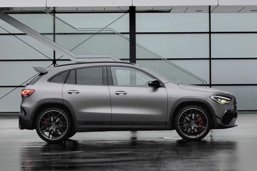 Cận cảnh Mercedes-AMG GLA 45 2021 vừa trình làng với công suất 415 mã lực