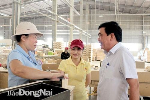 Xây dựng đội ngũ cán bộ Công đoàn cơ sở đủ năng lực và phẩm chất