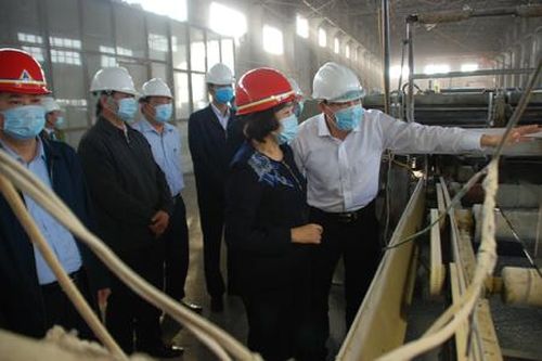 Đồng chí Bí thư Tỉnh ủy kiểm tra sản xuất, công tác phòng chống lụt bão và dịch bệnh Covid-19 tại huyện Yên Khánh và Yên Mô