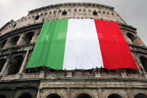 Virus Covid-19 đào sâu thêm 'hố chôn' nền kinh tế trì trệ của Italy