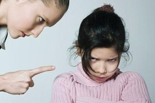 Những lời nói vô tình của cha mẹ gây sát thương cho trẻ khi trưởng thành