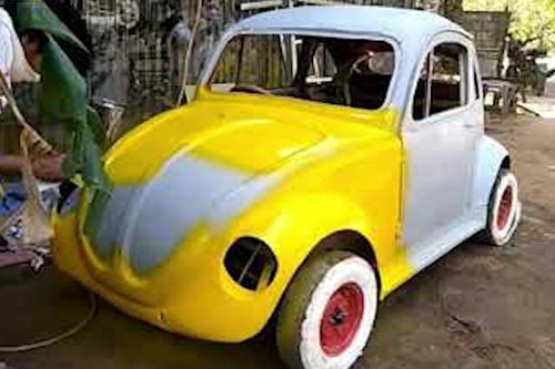 Thợ cơ khí tự chế Volkswagen Beetle như thật