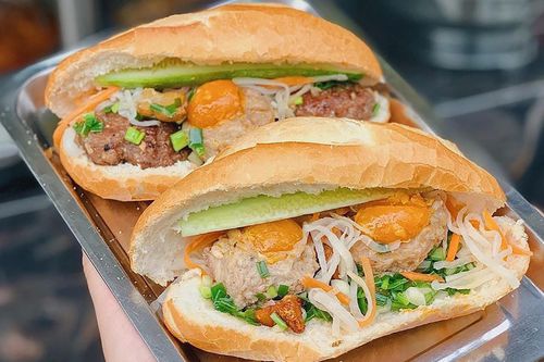 Doanh nghiệp Hàn ủng hộ bánh mì cho Daegu chống dịch