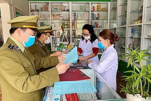 Quản lý thị trường xử lý 5.350 vụ vi phạm về trang thiết bị phòng chống dịch COVID-19