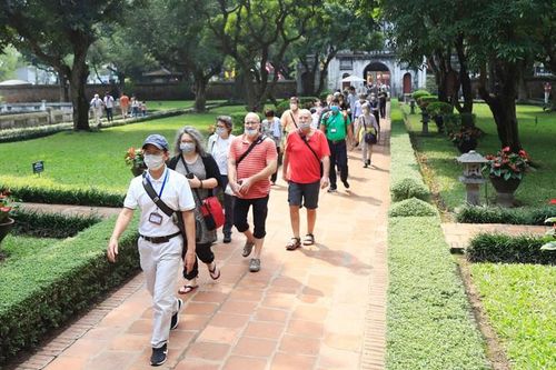 Mở lại đồng loạt điểm du lịch, Hà Nội đẩy mạnh cách phòng dịch Covid - 19 cho khách