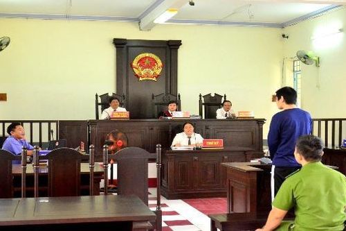 Hi hữu: Cả gan trộm súng của Trung tá Quân đội, kẻ trộm lĩnh 3,5 năm tù