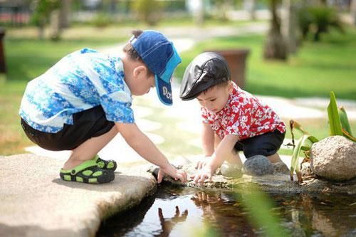 Con có những đặc điểm thiên tài này, bố mẹ đừng bỏ qua