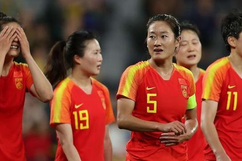 AFC dời trận đấu Hàn Quốc - Trung Quốc, giữ trận Việt Nam - Australia