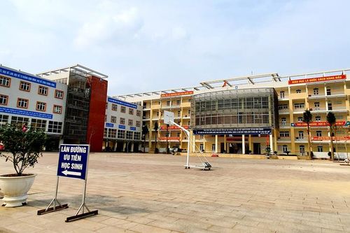 Đẩy nhanh tiến độ thực hiện các công trình chào mừng đại hội Đảng
