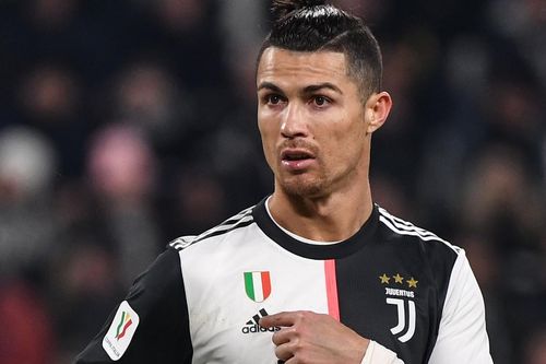 CR7 phiền lòng vì Covid-19