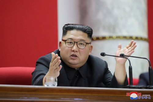 Ông Kim Jong Un sa thải quan chức cấp cao trong cuộc họp Bộ Chính trị