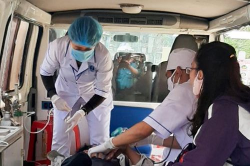 Ngư dân ngất xỉu trong ghe thúng sau 10 giờ trôi dạt trên biển