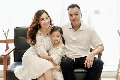 Cuộc sống của các thành viên nhóm nữ đời đầu ở nước ngoài