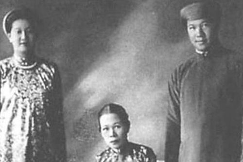 Đi tìm 'Quốc phục nam' truyền thống: Cái nhìn phiến diện về áo dài nam