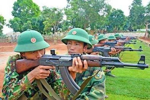 Thi đua 'vượt nắng, thắng mưa'...