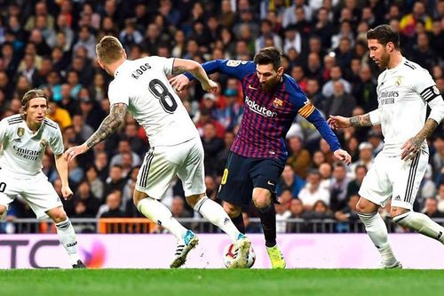 3 giờ ngày 2-3, Real Madrid – Barcelona: Loay hoay