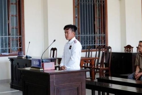 Uống rượu lái xe tông chết người