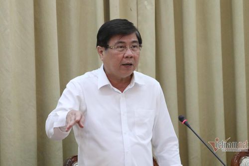 Chủ tịch TP.HCM: Phải tính đến việc lập khu cách ly phía Nam