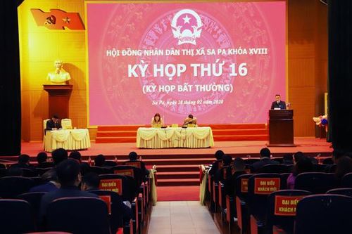 HĐND thị xã Sa Pa họp kiện toàn một số chức danh