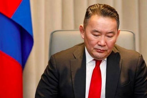 Tổng thống cũng bị cách ly