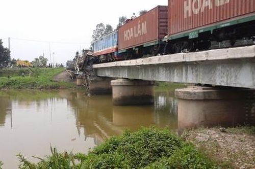 Nhân viên gác chắn ngăn chặn kịp thời tai nạn nghiêm trọng