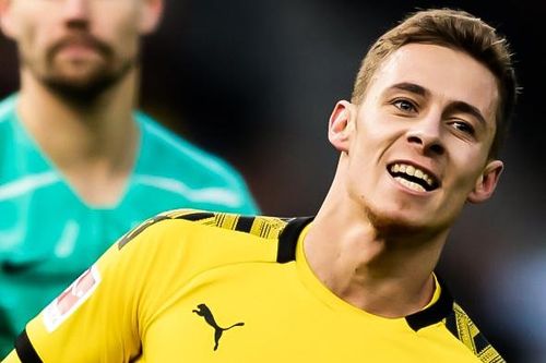 Hazard kiến tạo, Sancho ghi bàn cho Dortmund