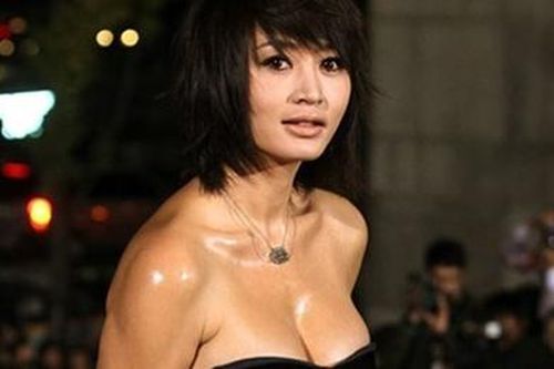 Vẻ ngoài của biểu tượng sexy xứ Hàn ở tuổi 50