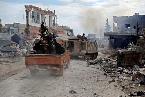 Quân Thổ Nhĩ Kỳ bắn tên lửa vào sân bay ở Aleppo của Syria
