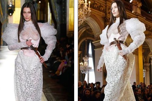 Bella Hadid táo bạo khoe ngực trần, lộ cả điểm nhạy cảm trên sàn diễn