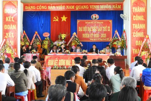 Đại hội điểm Đảng bộ xã KDang