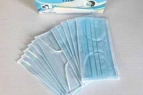 Thầy giáo bị kiểm điểm vì bán 20 khẩu trang với giá 3.000 đồng/cái
