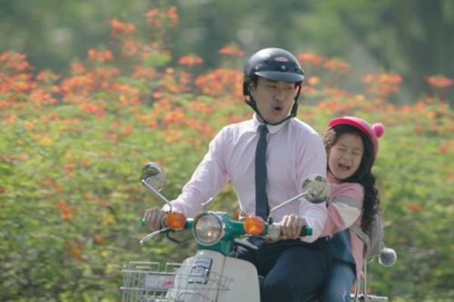 'Mẹ mưa' Thu Trang ủng hộ 'Nắng 3' của Kiều Minh Tuấn và Khả Như trước ngày khởi chiếu