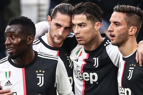 Đàn em Ronaldo ở Juventus bị cách ly khẩn cấp vì đối thủ nhiễm virus Corona