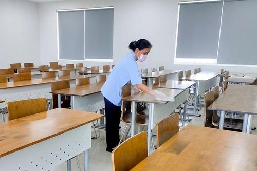 Đại học tại TP.HCM hỗ trợ tiền cho sinh viên học online