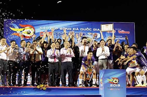 Chiếc Cup khó quên của Hà Nội FC