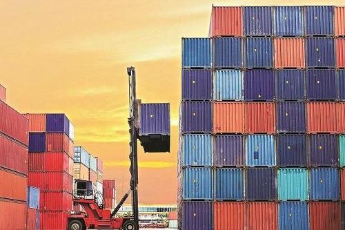 Ảnh hưởng nặng nề bởi Covid-19, Trung Quốc có thể bị Ấn Độ lấp chỗ trống thị trường xuất khẩu