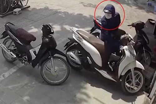 'Siêu trộm' bị bắt khi lẻn vào bãi xe Huyện ủy