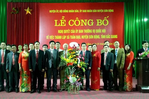 Lào Cai, Bắc Giang công bố Nghị quyết sáp nhập