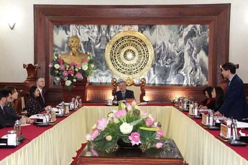 Chánh án TANDTC Nguyễn Hòa Bình làm việc với Đại sứ Hoa Kỳ tại Việt Nam