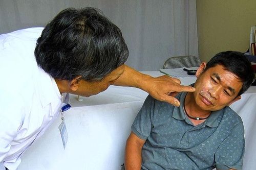 Không chủ quan với bệnh viêm da tiếp xúc do côn trùng