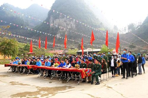 Sôi nổi ra quân 'Tháng thanh niên' và 'Tháng ba biên giới' năm 2020