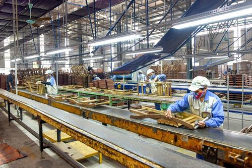 Các doanh nghiệp nỗ lực sản xuất thời dịch, bệnh