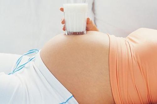 Canxi hóa bánh nhau có nguy hiểm?